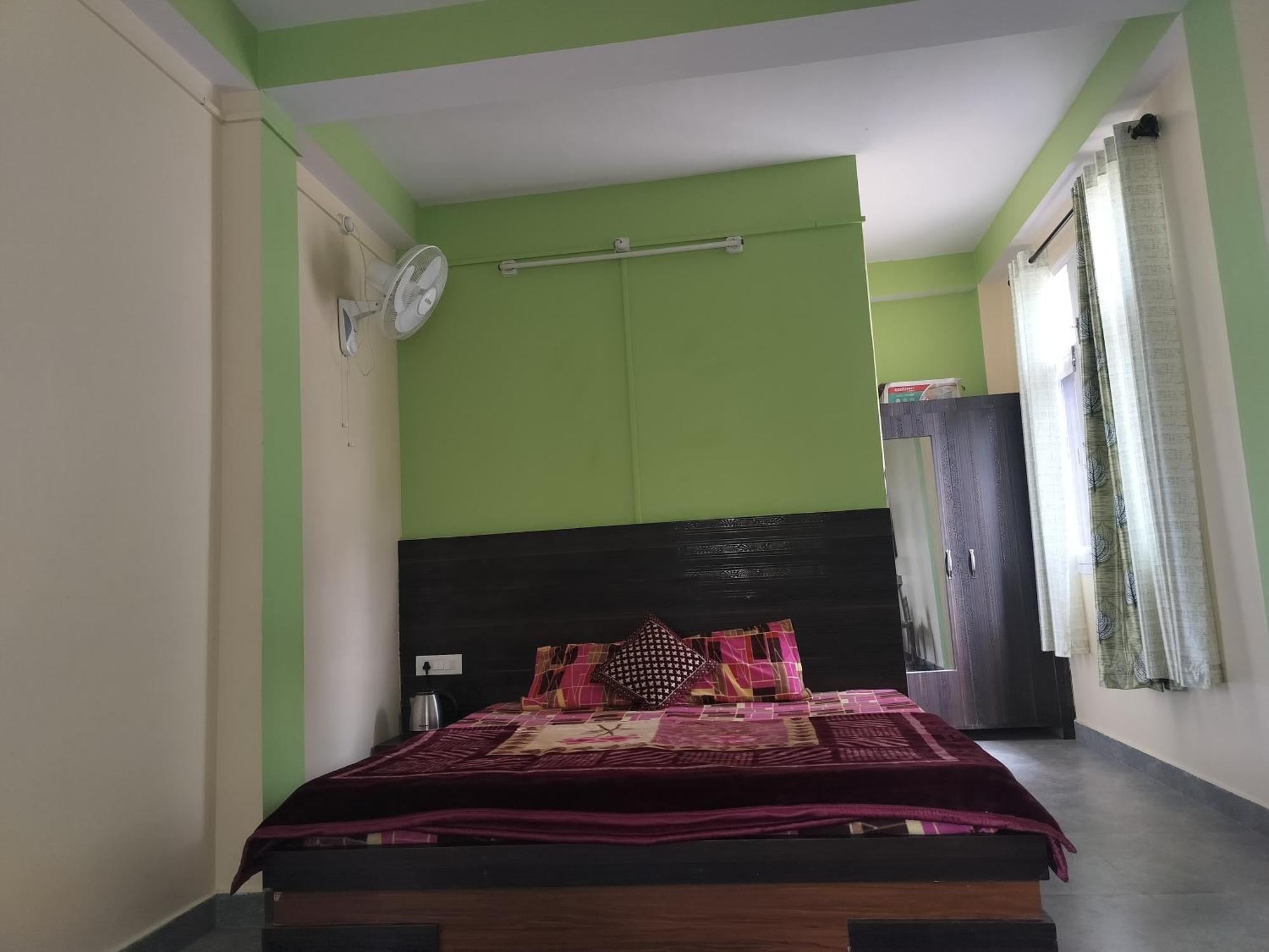 Tree Valley Homestay Chail Eksteriør billede